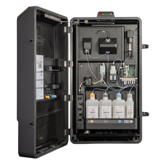 Analyseur d'ammonium NH6000sc, 1 voie, avec une pompe d'alimentation d'échantillon pour l'unité FX610, détection de débit, échantillon ponctuel automatique, 230 V CA